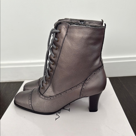 Elegant Pewter Lace-Up Ankle Boots - Picture 5 of 13